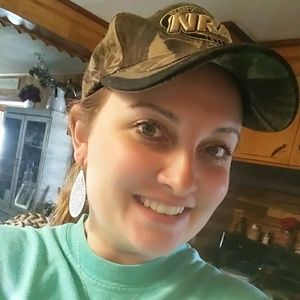 Meet your Posher, Evelyn